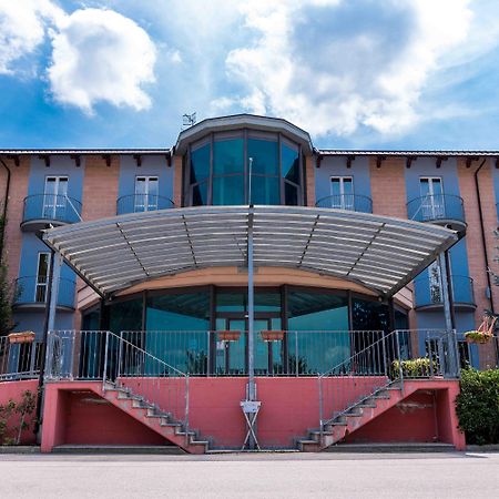 Bvh Hotel Бене-Ваджиенна Экстерьер фото
