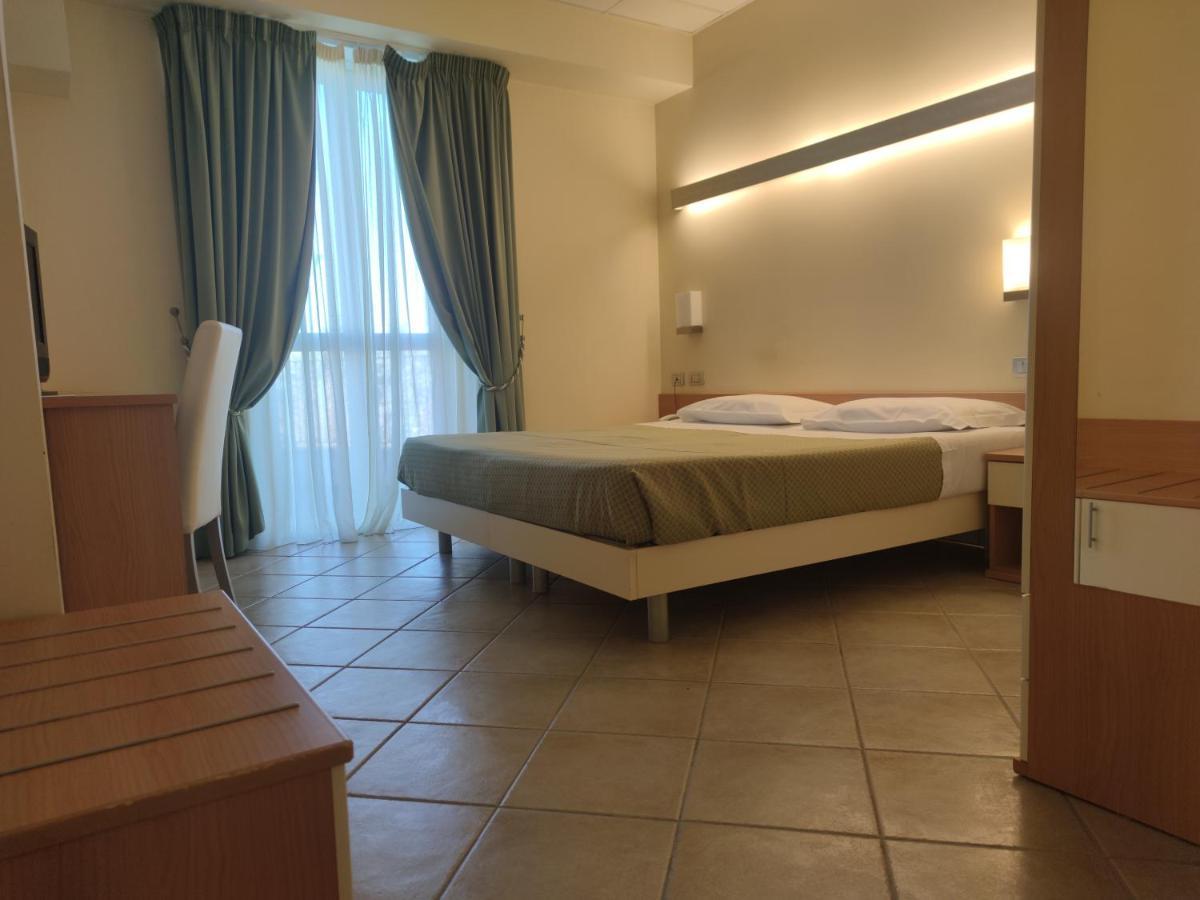 Bvh Hotel Бене-Ваджиенна Экстерьер фото