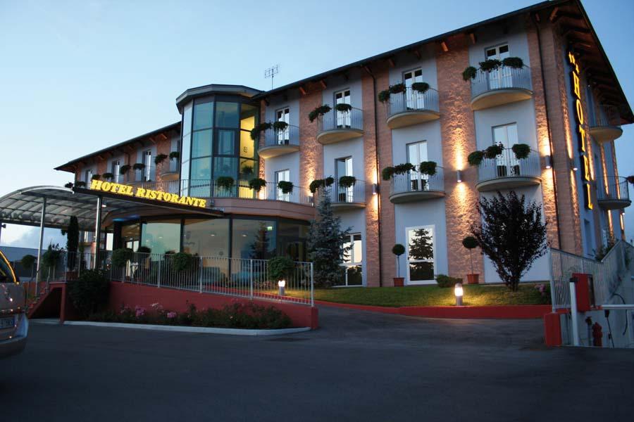 Bvh Hotel Бене-Ваджиенна Экстерьер фото