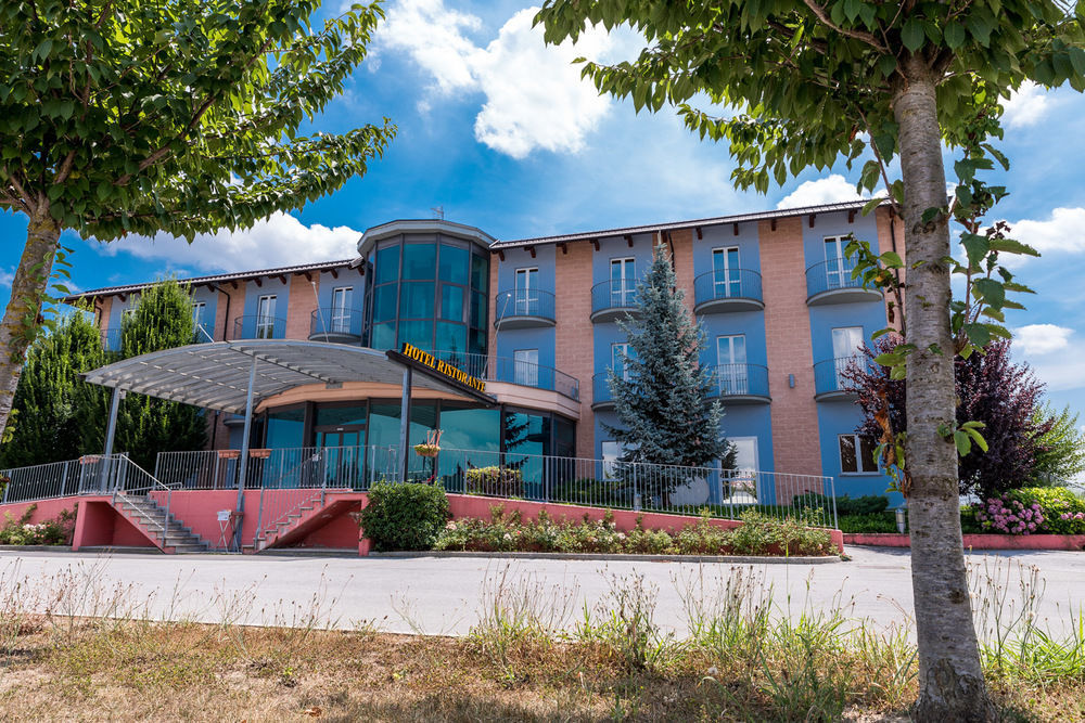 Bvh Hotel Бене-Ваджиенна Экстерьер фото
